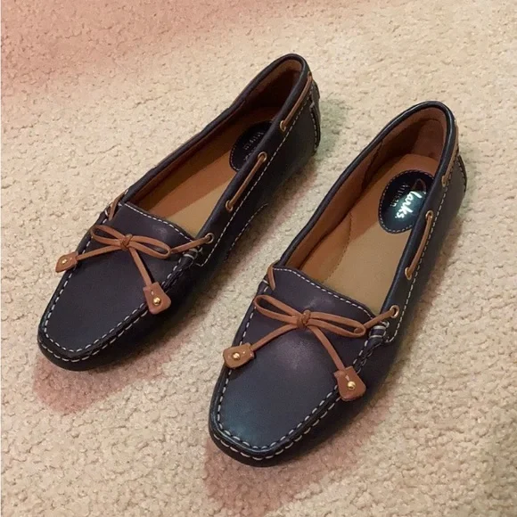 Clarks | Shoes | Clarks Artisan Blue Leather Loafers Size 65 